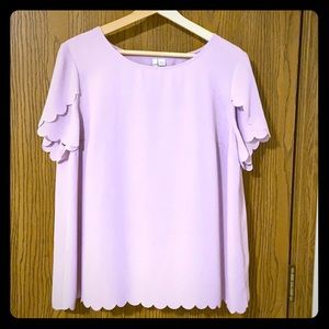 Lilac blouse with scalloping details